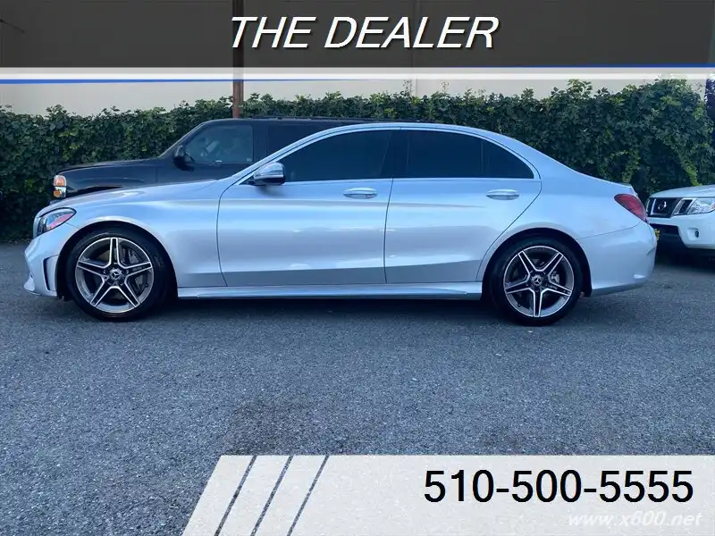 2019 Mercedes-Benz C-Class C300's photo