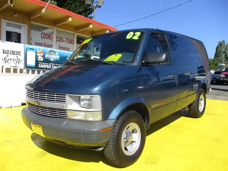 2002 Chevrolet Astro AWD's photo