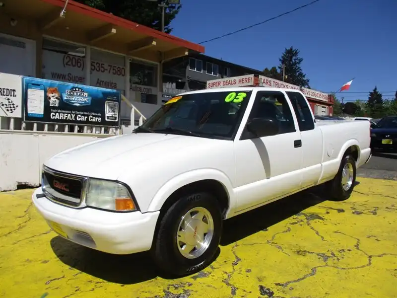 2003 GMC Sonoma 2WD Extended Cab SL's photo