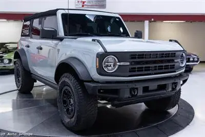 2022 Ford Bronco Base Advanced 4x4 photo 3