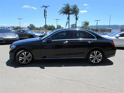 2019 Mercedes-Benz C-Class C300 photo 4