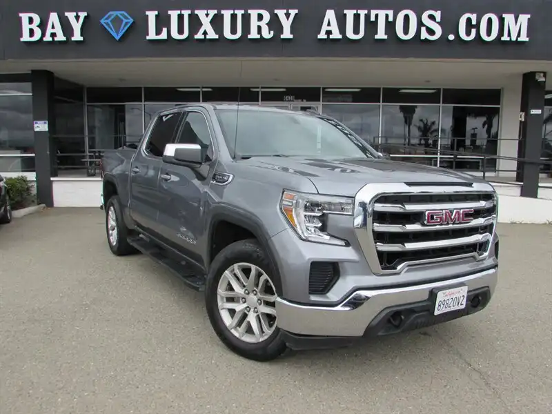 2019 GMC Sierra 4WD Crew Cab Short Box SLE's photo