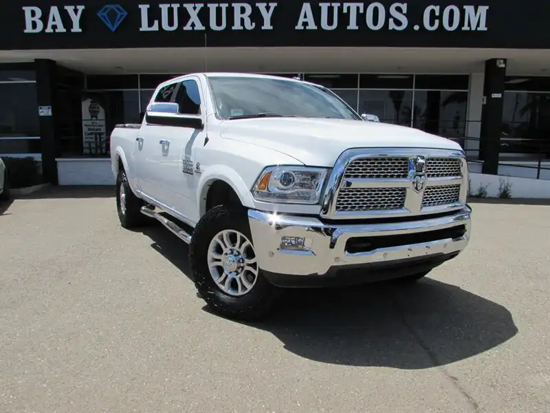 2016 RAM 3500 Laramie 4X4 Crew Cab SWB's photo