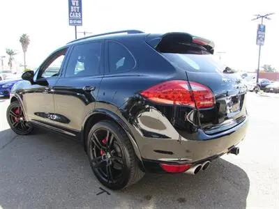 2012 Porsche Cayenne Turbo photo 5