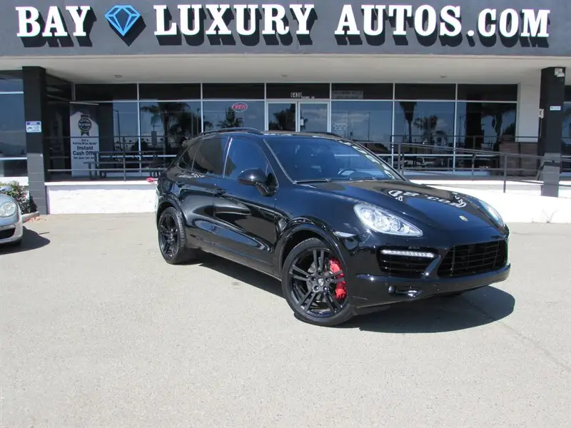 2012 Porsche Cayenne Turbo photo 1
