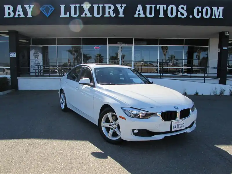 2012 BMW 3 Series 328i Sedan's photo