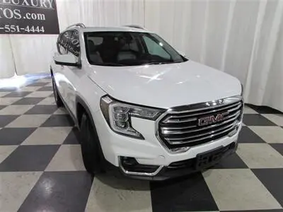 2023 GMC Terrain SLT AWD photo 3