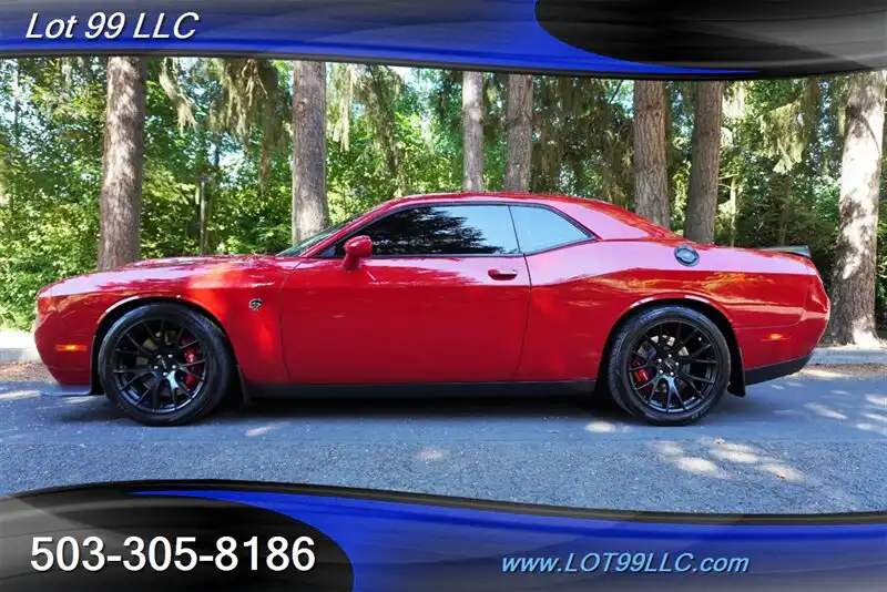 2015 Dodge Challenger SRT Hellcat's photo