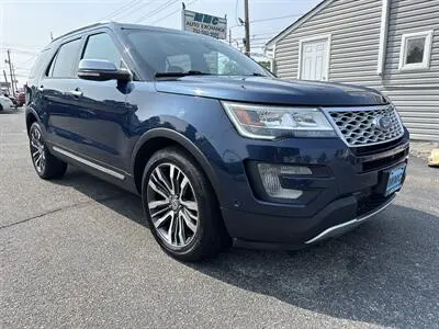 2017 Ford Explorer Platinum 4WD photo 2
