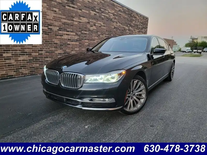 2017 BMW 7 Series 750i xDrive's photo