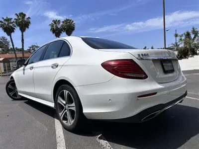2017 Mercedes-Benz E-Class E300 photo 5