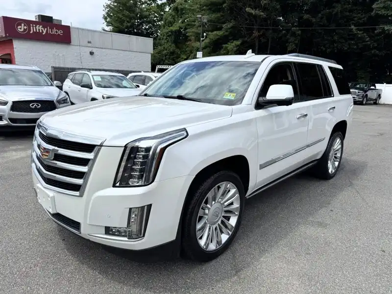 2016 Cadillac Escalade AWD Premium's photo