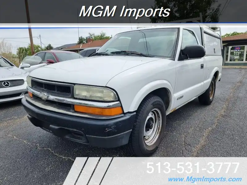 2002 Chevrolet S10 2WD Regular Cab Long Box LS's photo