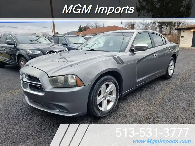2011 Dodge Charger SE's photo