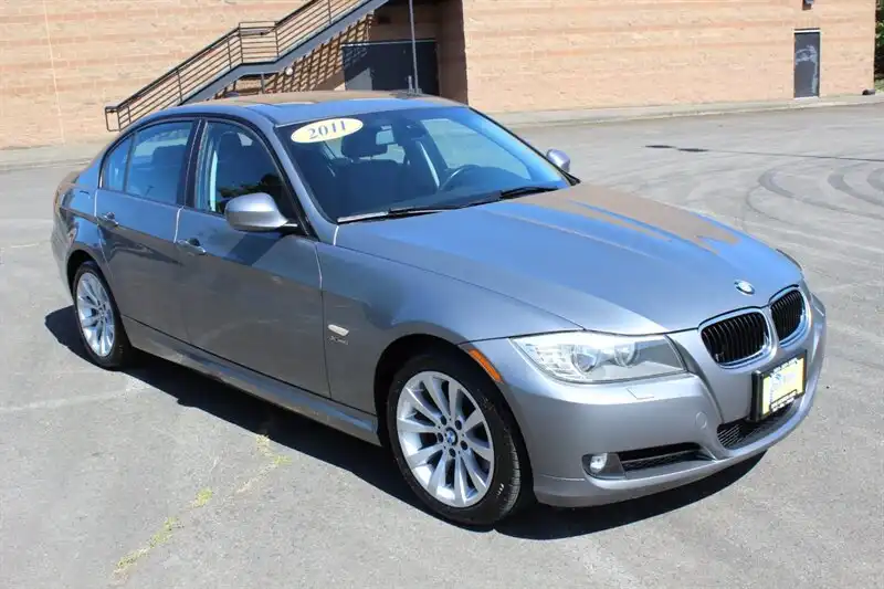 2011 BMW 3 Series 328i xDrive Sedan SULEV's photo