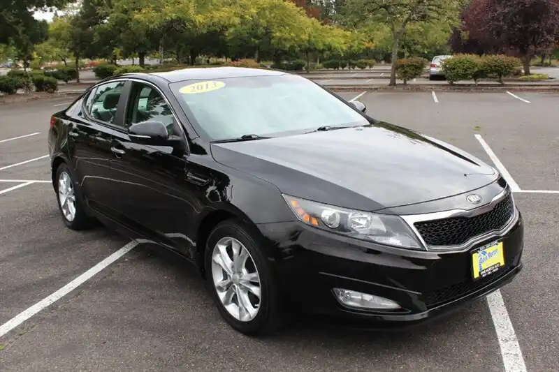 2013 Kia Optima LX Auto's photo