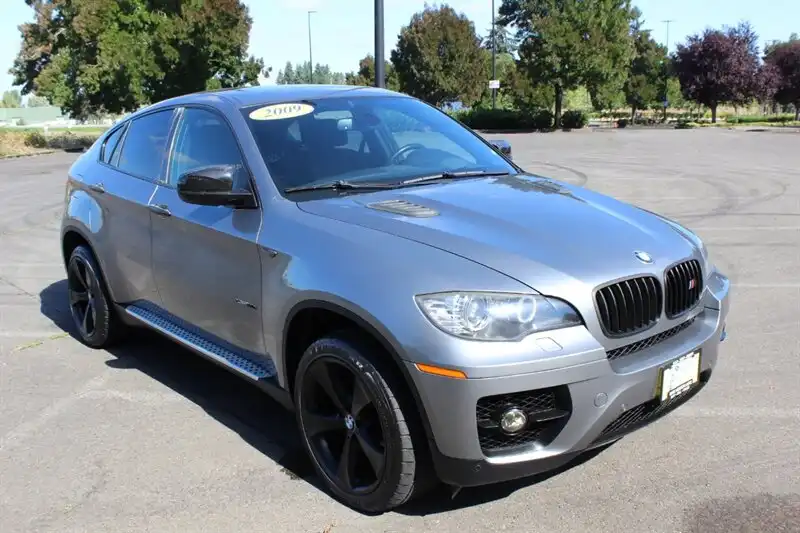 2009 BMW X6 xDrive50i's photo