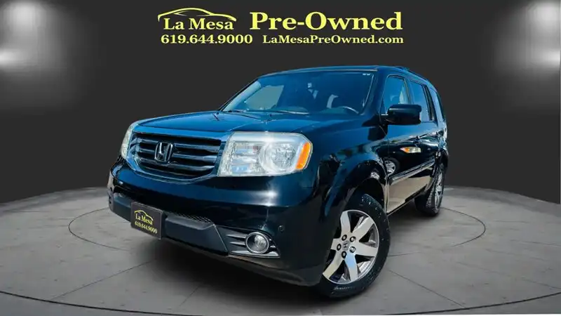 2012 Honda Pilot Touring 4WD w/ NAVI and RES's photo