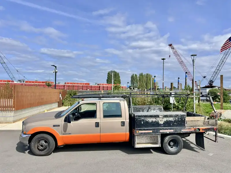 2002 Ford F-350 350 Truck's photo