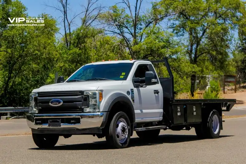 2017 Ford F-450 XL Regular Cab 145-In DRW's photo