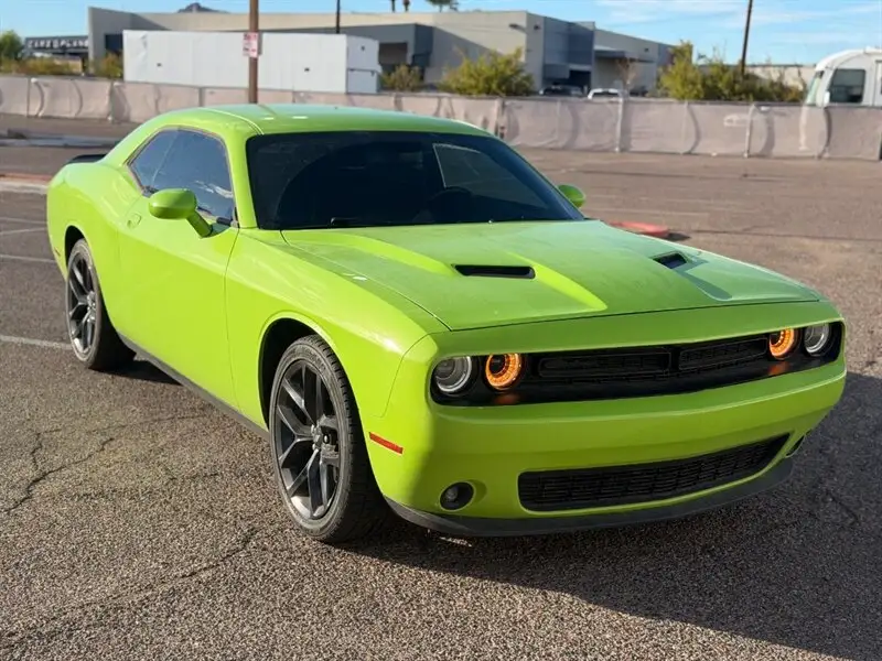 2023 Dodge Challenger SXT Auto photo 1