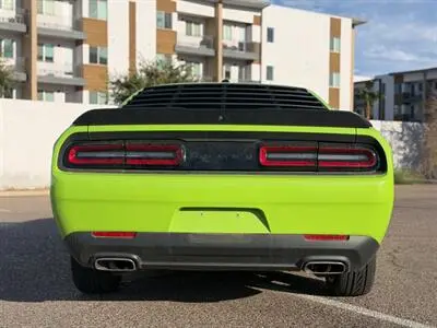 2023 Dodge Challenger SXT Auto photo 5