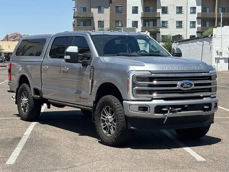 2023 Ford F-350 Limited 4WD Crew Cab SRW 8' Box's photo