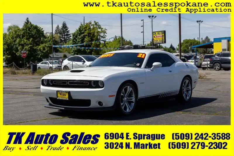 2021 Dodge Challenger R/T's photo