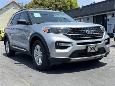 2023 Ford Explorer XLT RWD photo 3