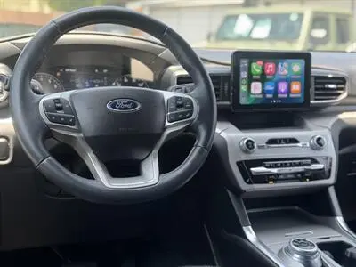 2023 Ford Explorer XLT RWD photo 4