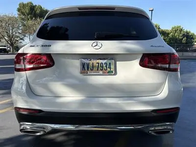 2017 Mercedes-Benz GLC GLC300 4MATIC photo 5