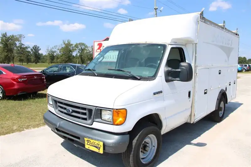 2006 Ford E-Series's photo