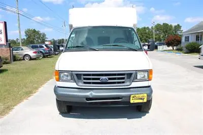 2006 Ford E-Series undefined photo 2