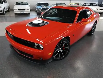 2018 Dodge Challenger 392 Scat Pack Shaker photo 2
