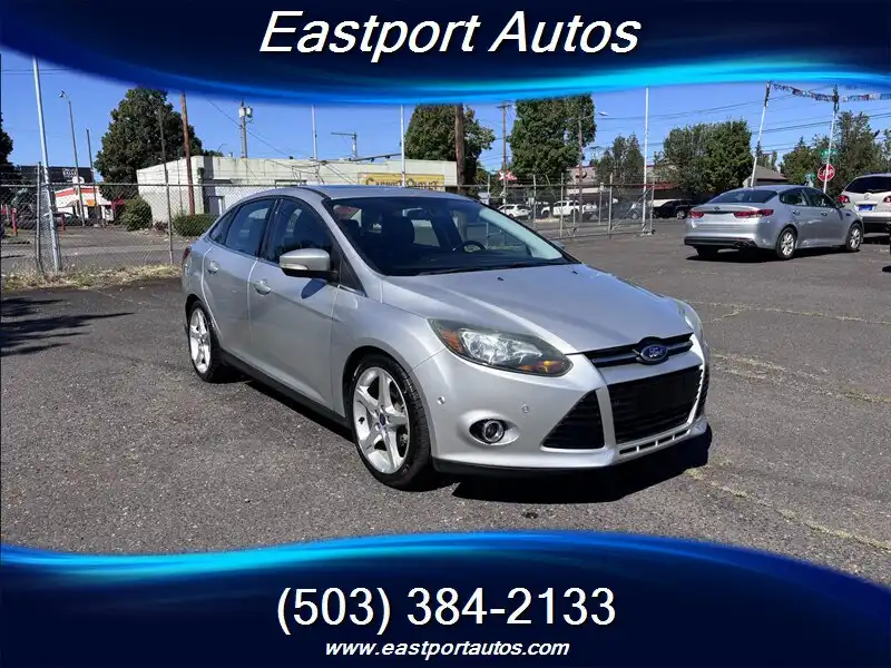 2013 Ford Focus Sedan Titanium's photo
