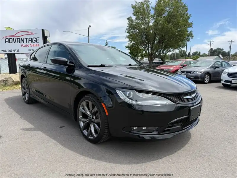 2016 Chrysler 200 S AWD's photo