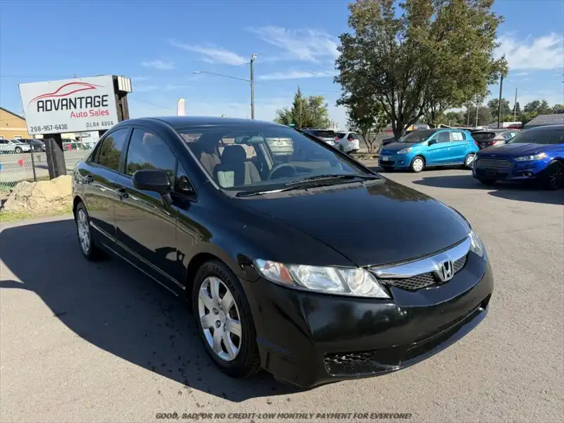 2009 Honda Civic LX 5AT's photo