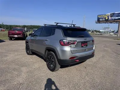 2019 Jeep Compass Trailhawk 4X4 photo 3