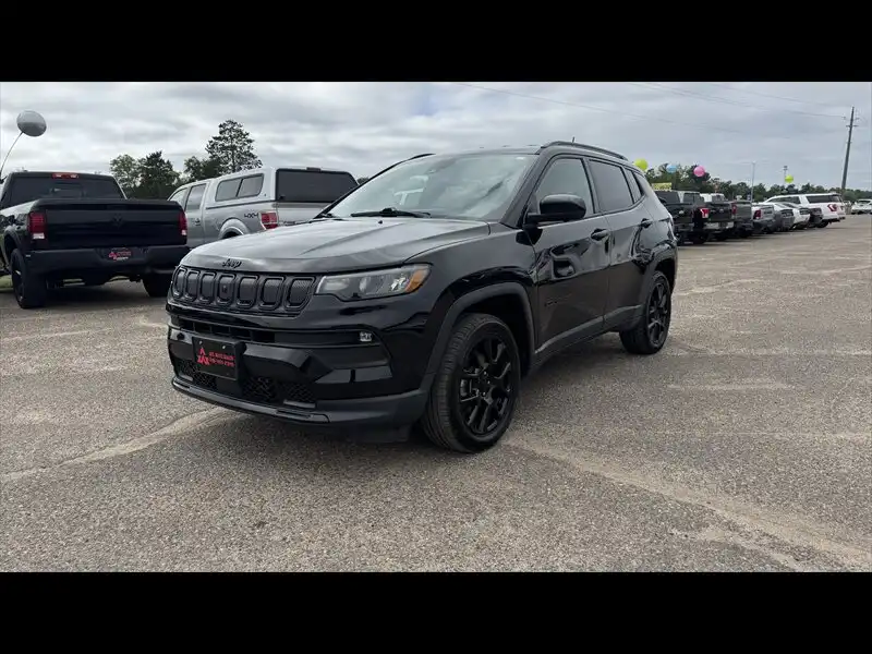 2022 Jeep Compass Altitude 4WD's photo