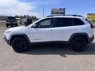 2016 Jeep Cherokee Trailhawk 4WD photo 5
