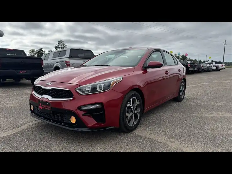 2020 Kia Forte LXS Auto's photo