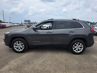 2017 Jeep Cherokee Latitude 4X4 photo 5