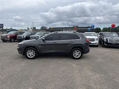 2014 Jeep Cherokee Latitude 4WD photo 5