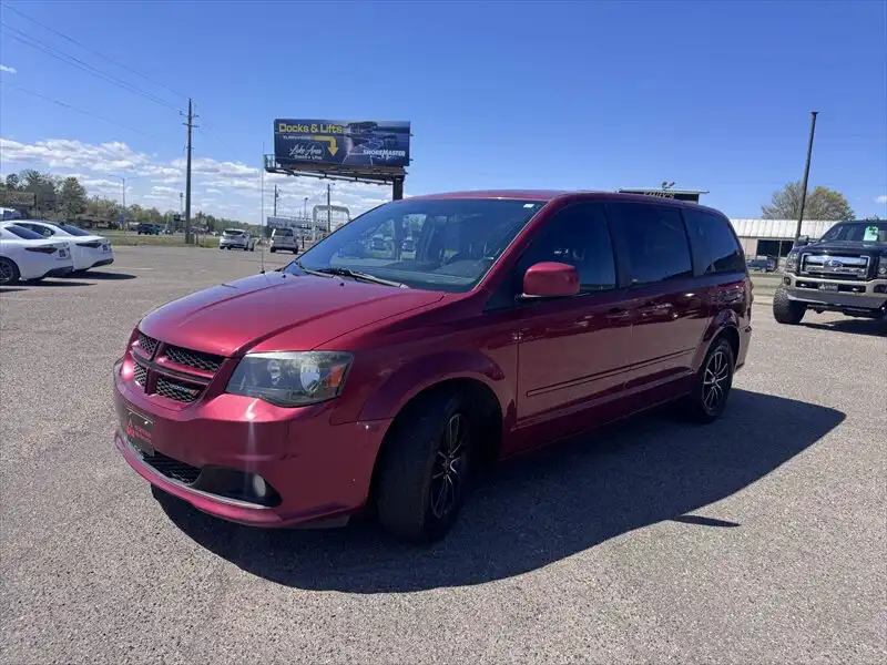 2015 Dodge Grand Caravan R/T's photo