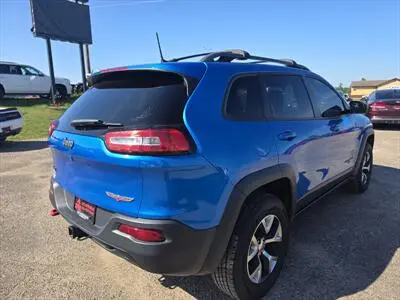 2017 Jeep Cherokee Trailhawk 4X4 photo 4