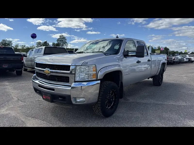 2009 Chevrolet Silverado HD 1LT 4WD Crew Cab SWB's photo