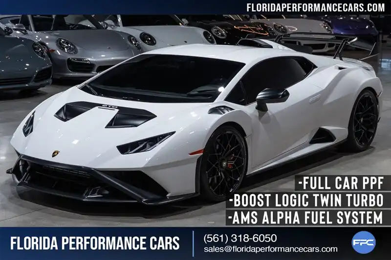2022 Lamborghini Huracan STO Coupe's photo