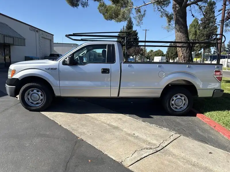 2014 Ford F-150 STX Regular Cab 126-in's photo