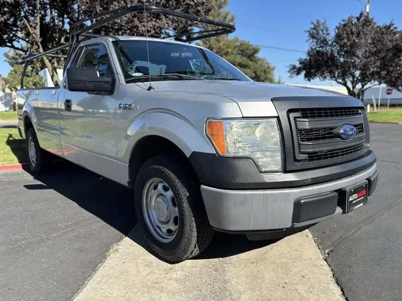 2014 Ford F-150 STX Regular Cab 126-in's photo