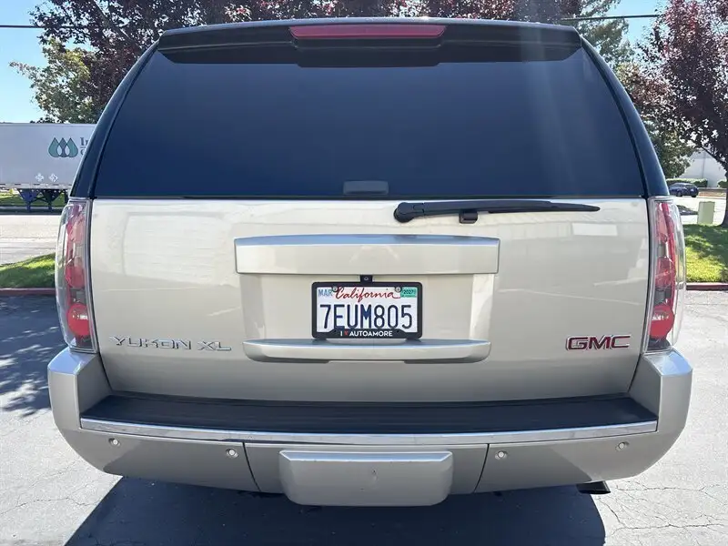 2014 GMC Yukon Denali AWD's photo
